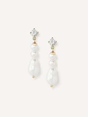 Peyton Earrings - Gold drop pearl